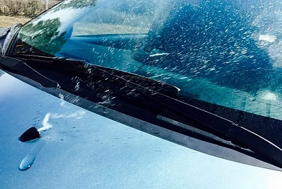 Чем опасна вода в омывателе стекол вашего авто? Мнение эксперта