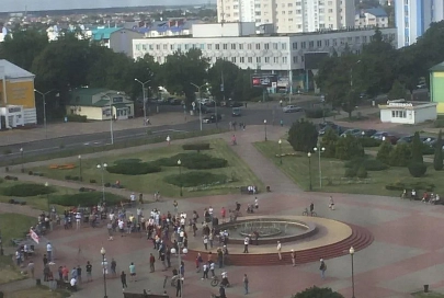 ФОТОФАКТ. Сторонники Тихановской собрались на пикет в Речице: и снова "небывалый аншлаг"