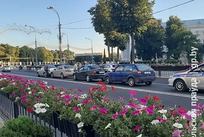 В Гомеле недалеко от площади Ленина произошло ДТП с участием четырёх машин