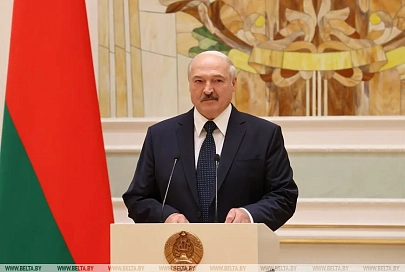 Лукашенко рассказал, когда планирует сдавать плазму и с кем готов поделиться антителами