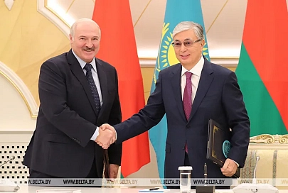 Президент Казахстана поздравил Лукашенко с переизбранием на пост Президента Беларуси