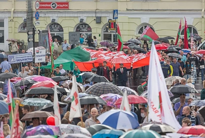 Фоторепортаж. В Центральном районе прошел митинг в поддержку мира, безопасности и спокойствия в Беларуси
