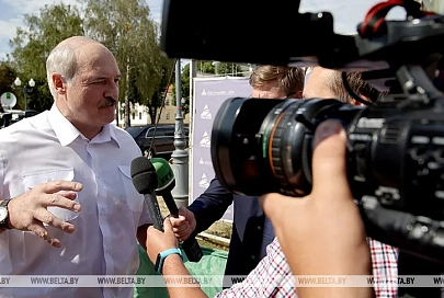 Александр Лукашенко: у нас с Путиным единое мнение - Беларусь травят, чтобы потом броситься на Россию
