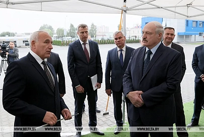 Лукашенко об эффективности работы предприятий: меня волнуют люди