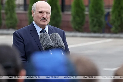 Лукашенко: за границей должны подумать, во что может превратиться Европа, если в Беларуси полыхнет