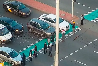 Неизвестные в Минске блокировали дорожное движение: водители дали отпор