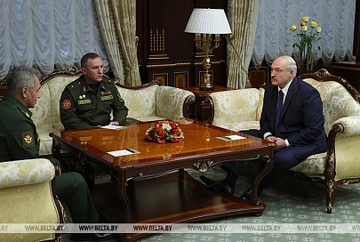 "Свои интересы мы должны блюсти" - Лукашенко предложил России подумать над новыми военными учениями