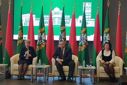 Школа должна готовить детей не только к экзаменам, но и к жизни: в Гомеле прошла диалоговая площадка по государственной молодежной политике