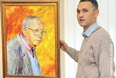 В Светлогорске открылась выставка картин Олега Курашова