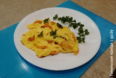 Вкусный завтрак  за 10 минут. Омлет с перцем