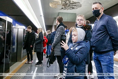 ФОТОФАКТ: Новые станции метро открылись для пассажиров