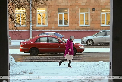ГАИ рекомендует водителям в гололед выбирать оптимальную скорость