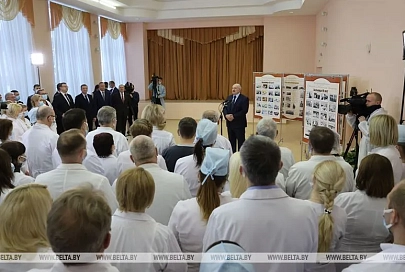 Лукашенко назвал примерную стоимость создания белорусской вакцины от коронавируса
