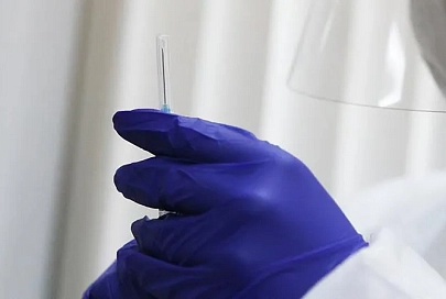 Прививки от COVID-19 уже сделали более 2,7 млн человек
