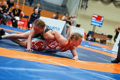 Сборная Могилевской области победила на чемпионате Беларуси по женской борьбе. Команда Гомельской области - на втором месте