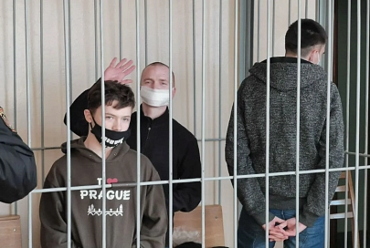 Прокурор запросил обвиняемым, которые во время протестных акций в Гомеле бросили «коктейль Молотова» в милиционеров, от 6 до 8 лет лишения свободы