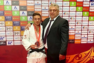 Дмитрий Миньков выиграл серебро турнира "Большого шлема" по дзюдо