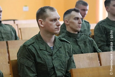 Депутат Палаты представителей Национального собрания Ольга Креч поздравила военнослужащих в/ч 63604 с Днем защитников Отечества и Вооруженных Сил