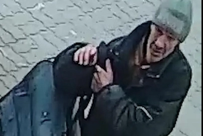 Новобелицкий РОВД Гомеля устанавливает личность мужчины, укравшего кошелек