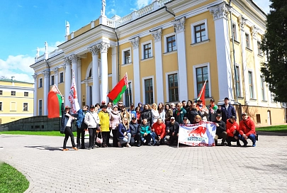 Участники автопробега «За единую Беларусь» посетили Гомель