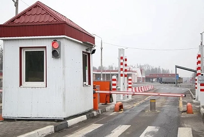 В пункте пропуска "Новая Гута" в июле начнется эксперимент по обязательной дезинфекции транспорта
