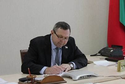 В Гомеле личный прием граждан проведет член Совета Республики Феликс Яшков