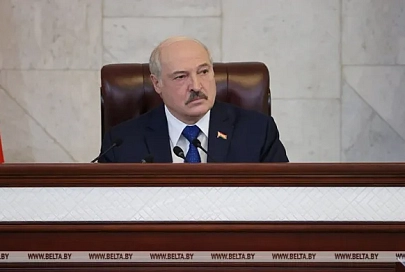 Лукашенко: нам надо уметь реагировать на любые изменения, но не сбиться с основного курса