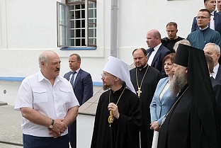 Лукашенко заявил о попытках сломать православие в Беларуси