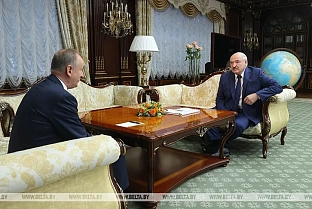 Лукашенко обсудил с секретарем Совбеза России сотрудничество в сфере безопасности и оборонку
