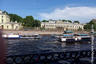 "Одна заря сменить другую спешит, дав ночи полчаса…". Санкт-Петербург. Белые ночи 2021